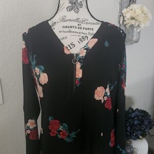 Candie's Black & Floral Blouse